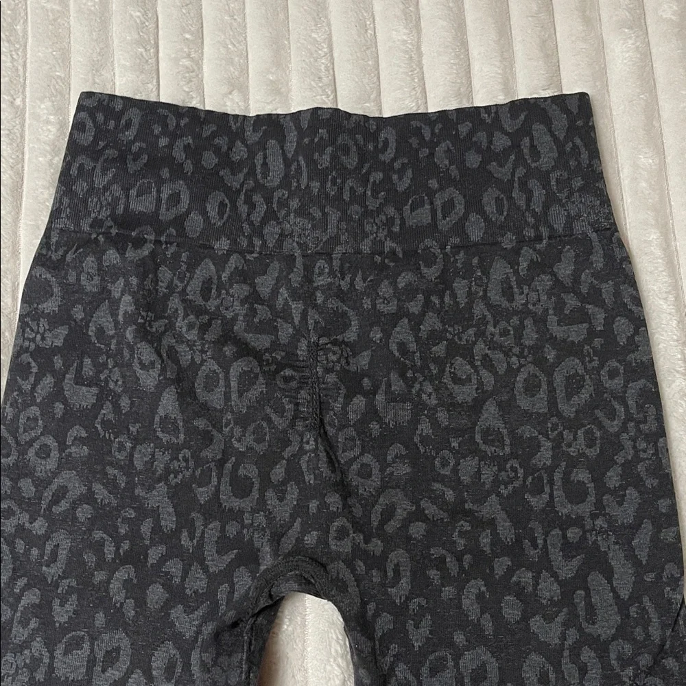 Gymshark Adapt Legging | Size Large - Picture 8 of 12